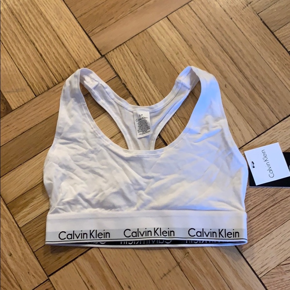 BNWT Calvin Klein Bralette size Small